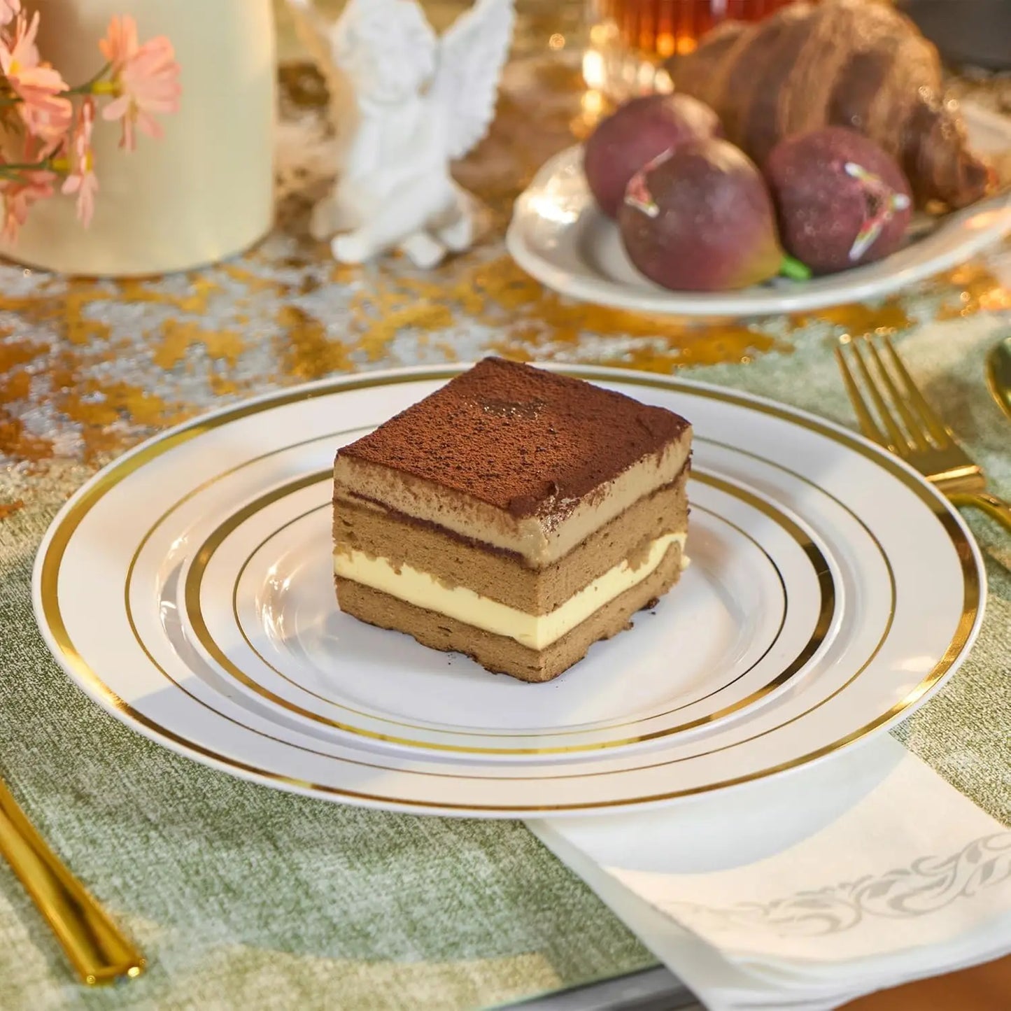 350-Pieces Gold Disposable Plates For 50 People